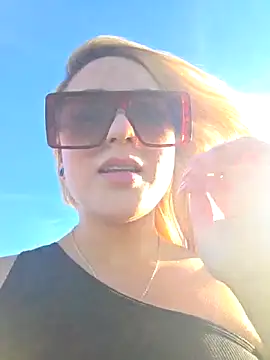 SilvyDiamond Webcamshow