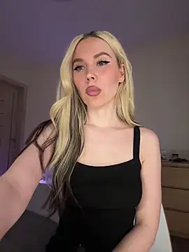 xDinnax Adlı Modelin Web Kamerası Şovu