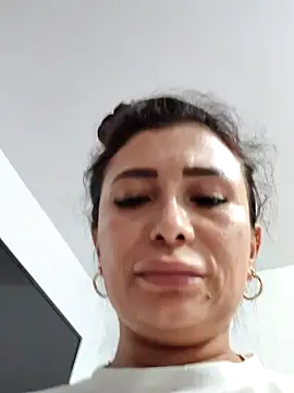 mia_mancinii's Live XXX Chat