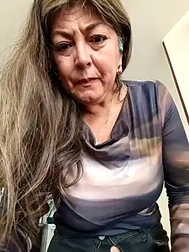 emma_tour's Live XXX Chat