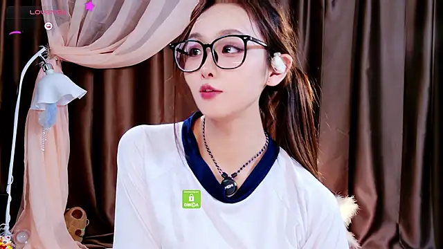 Chenchen_666 在線直播表演