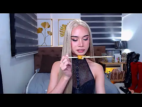 JuicyCockThea's Live XXX Chat