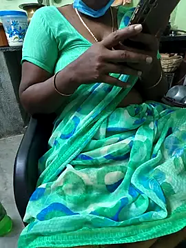 Tamilselviroja- Live XXX Chat