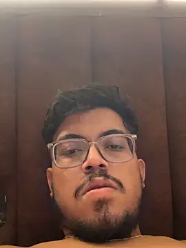 Pertunjukan Kamera Web profiler1033