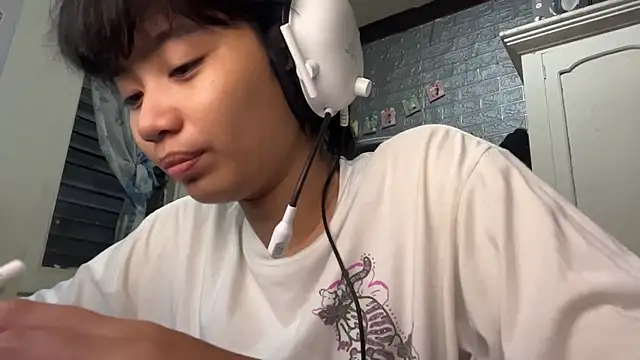 SusannahDiffee Adlı Modelin Canlı XXX Sohbeti