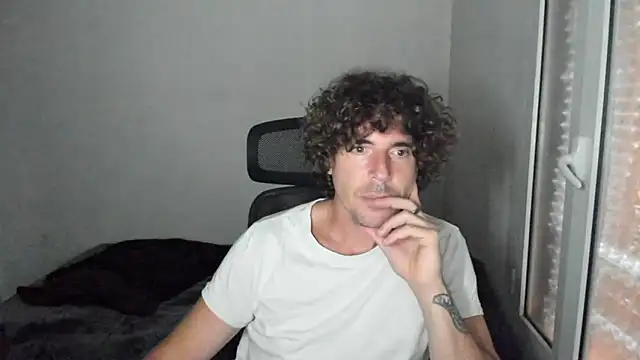 joaquin420_hot 即時 XXX 聊天