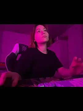 SuzieAllenのライブXXXチャット