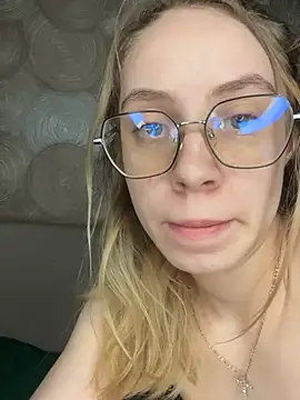 Kitty_KatrineのライブXXXチャット