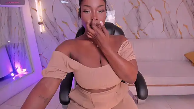 SavannahStorm Obrolan Langsung XXX