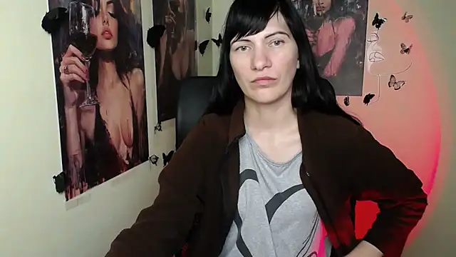 Rosalinda_ro Adlı Modelin Canlı XXX Sohbeti