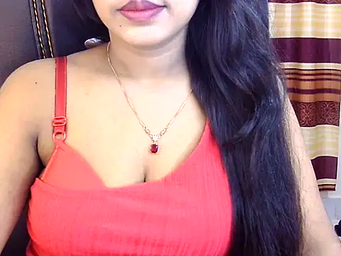 Chat +18 de Noor_Zarin ao vivo