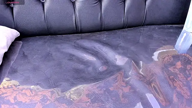 Chat +18 de Dulce_violetta_ ao vivo