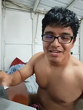 ChicoHot2503 Pertunjukan Webcam