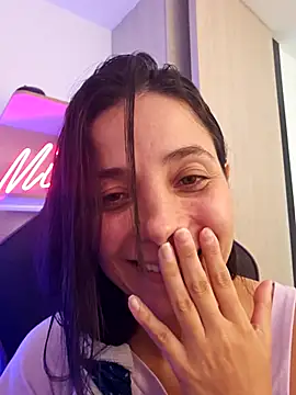 miaeyexのライブXXXチャット