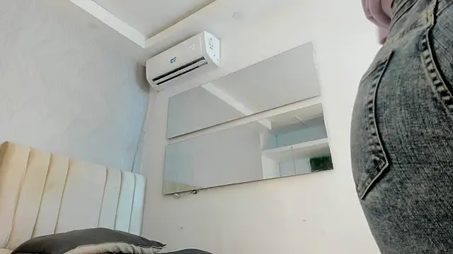 Sembang XXX Secara Langsung keyla_mejia