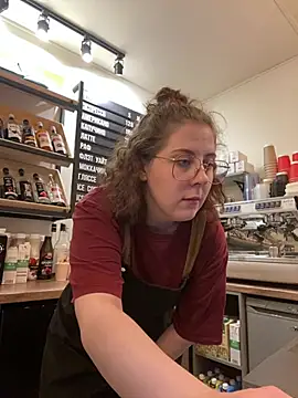 cinnabon_ 网络视讯表演