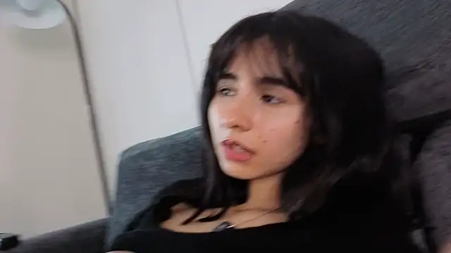 angelinepossy Chat XXX in diretta