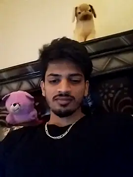 Wild_Vassu: διαδικτυακό σόου στην κάμερα