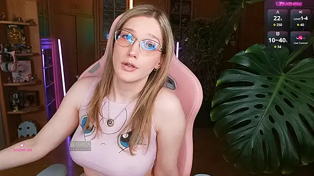 NicoleFaith Chat XXX in diretta