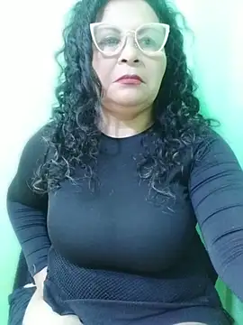 Amarantha25 élő XXX-chatje