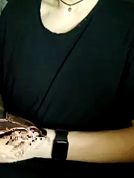 Aashikalaa's Live XXX Chat