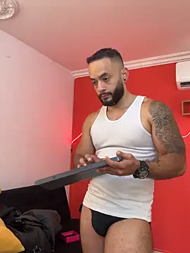 Show modela Mike_savage3 na web-kameri