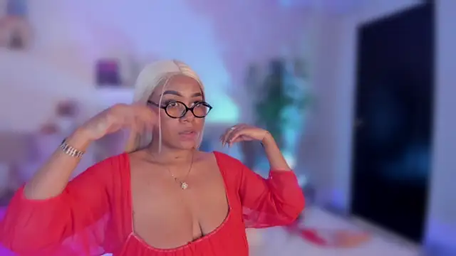 XXX chat uživo modela YariRose