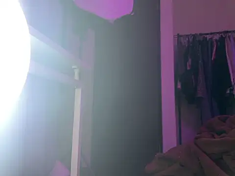 reikaMassage: διαδικτυακό σόου στην κάμερα