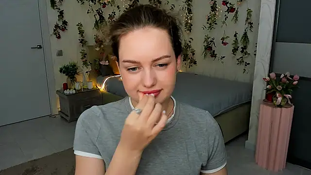 Chat +18 de MiracleCurly ao vivo