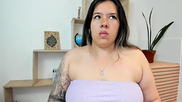 LinaBrowm's Live XXX Chat