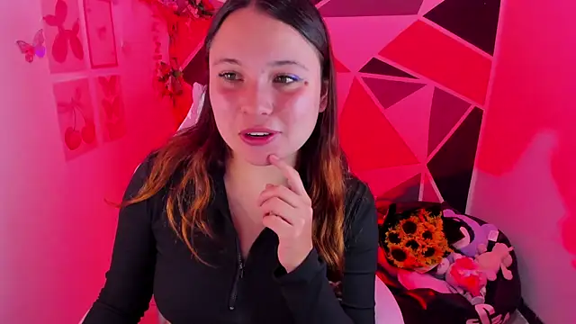 little_emma0 Live XXX-chat