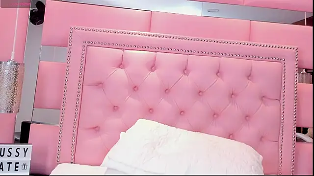 LeilaScottのライブXXXチャット