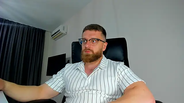 Czat XXX na żywo – Findom_guy