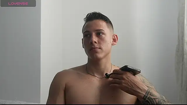 Muscle_King_Cum 在線直播表演