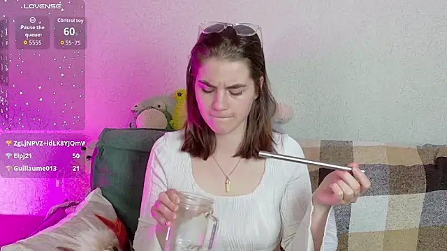 ElzaBlis élő XXX-chatje