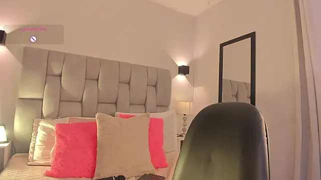 Chat +18 de Seraphyne666 ao vivo