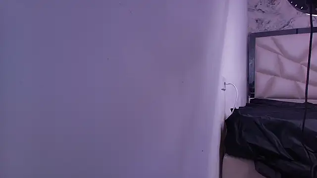 lili_jhonson's Webcam Show