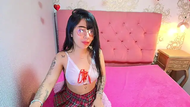 KarolHarper élő XXX-chatje