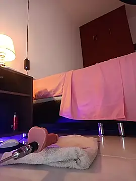 SalomeFire: онлайн-секс-чат