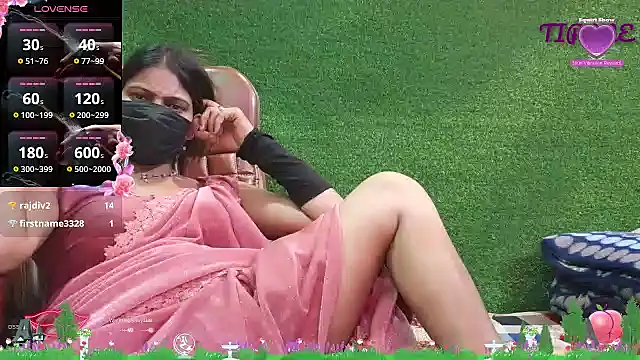 Živý XXX chat HOTTY-TINA