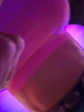 F3ckd0lllucy – Kamerová šou