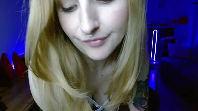 illusorycat Live XXX Chat