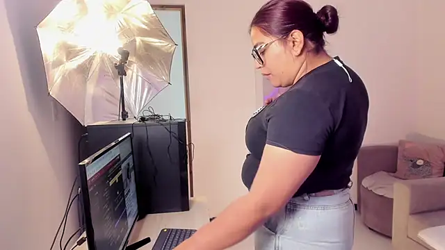 Nina_voss 现场XXX聊天