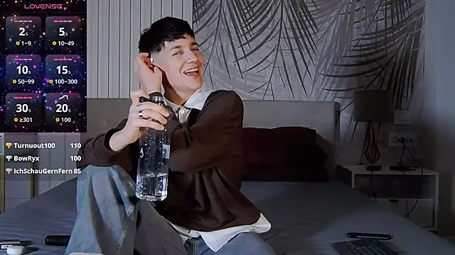 Živý XXX chat ravenryx