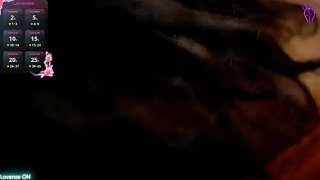 Hot_royalgirl: онлайн-секс-чат