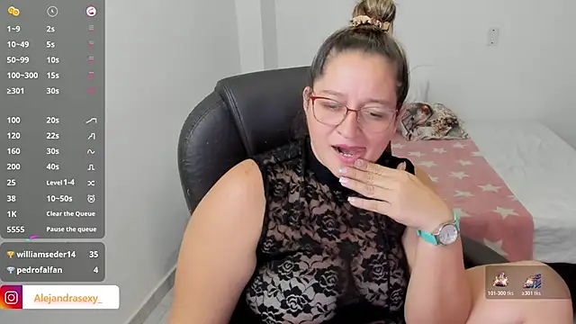 alejandra_milf_'s Live XXX Chat