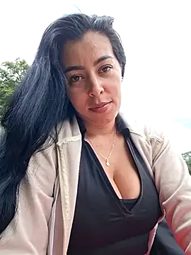 Luianna 现场XXX聊天