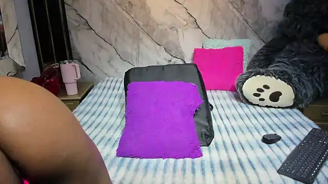 Niyirey1 Chat XXX in diretta