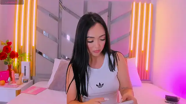 Samantha-Pardo: онлайн-секс-чат