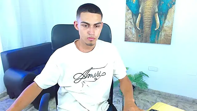 Živý XXX chat lucass_18